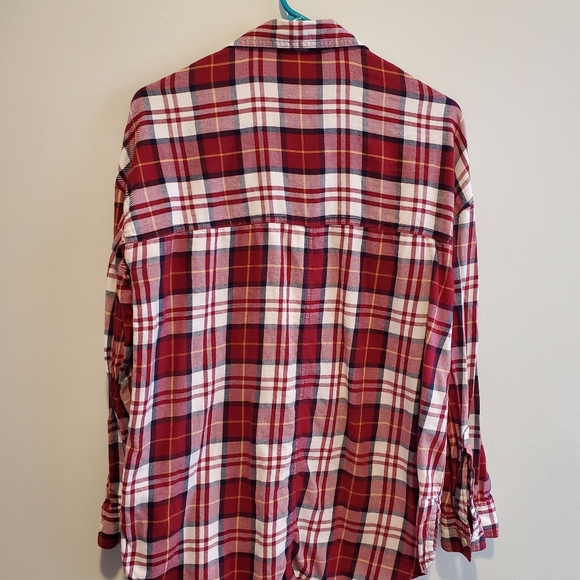Boyfriend Flannel - Picture 2 of 2